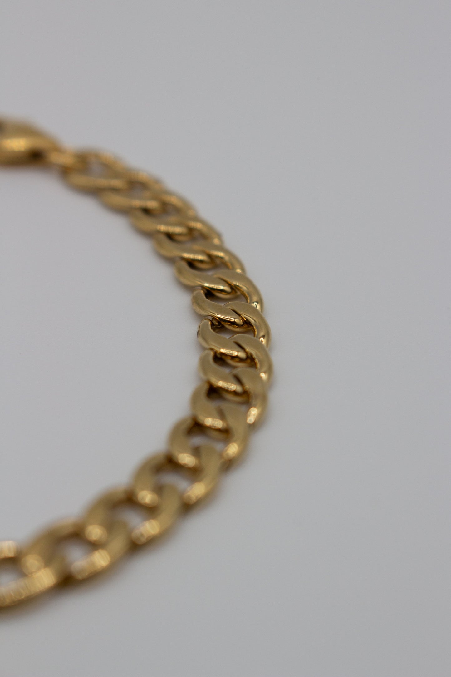 Gold Curb Chain Bracelet
