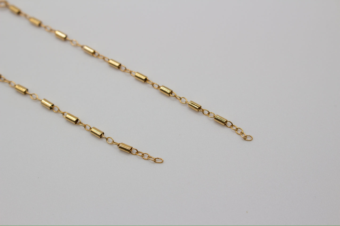Gold shoulder duster