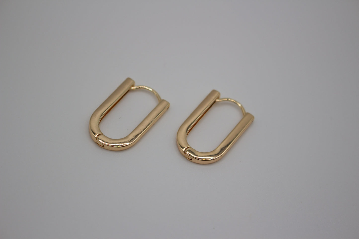 Gold classic huggie earrings
